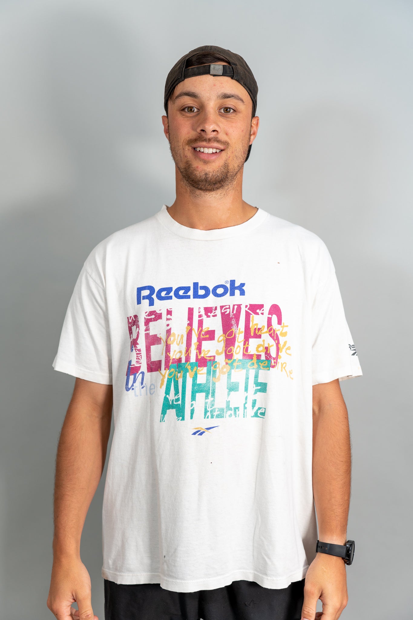 Reebok T-Shirt - Large